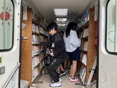 あおぞら号、来校