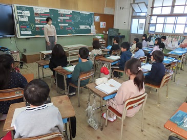 研究授業がありました。(2年2組)