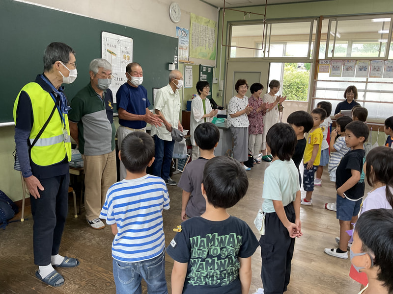 名人から昔遊びの技を引き継ごう!(1年 昔遊びの会)