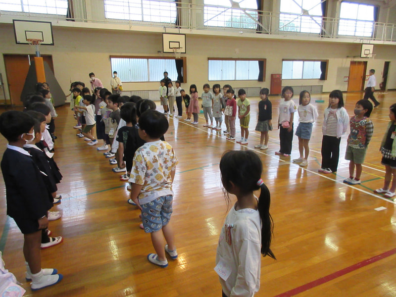 昔遊びの会(1年 小羽山幼稚園児・めぐみ保育園児)