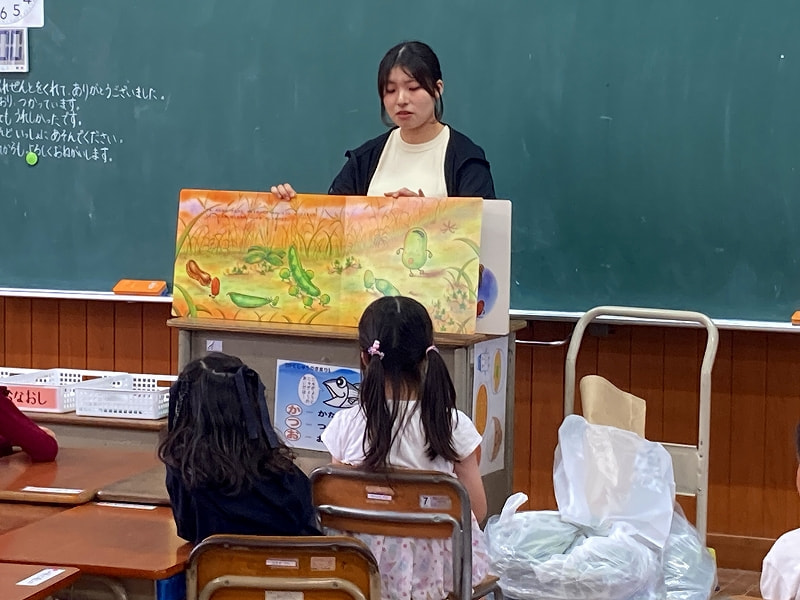 1年生 そら豆さやむき
