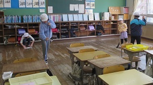 たて割り掃除１.jpg
