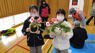 輪飾りづくり教室２.jpg
